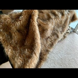 PupProtector Waterproof Throw Blanket - Sable Tan